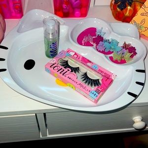 Hello Kitty Tray Face